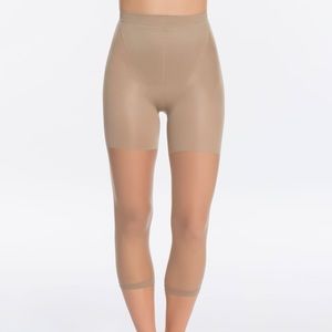 SPANX NWT FABULOUS NUDE FOOTLESS TIGHTS SZ 6